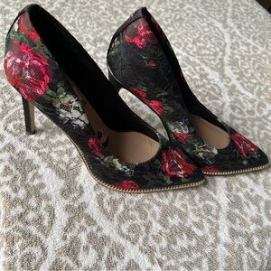BCBGeneration Lace Floral Heels 6.5